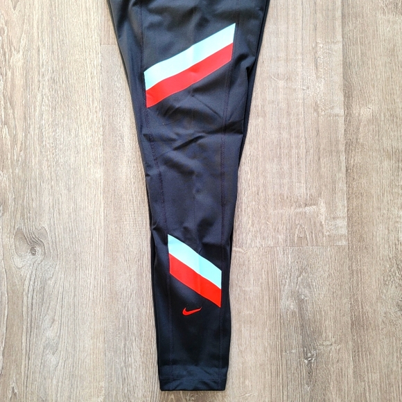 BRAND NEW Nike Dri-Fit Performance Color Block Stripe 7/8 Leggings Women Size XL - Picture 3 of 10